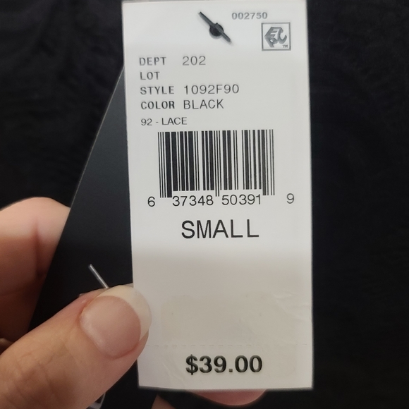 NWT Sz.Sm BCX Black Lace Halter Top - Picture 5 of 9